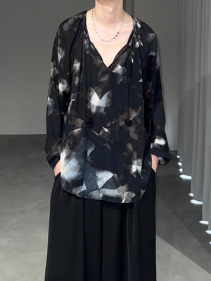 sheer marble skipper shirt / black × gray × blue