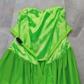 フラダンス 衣装 TUTUVI ツツビ ワンピース グリーン系 TorchGinger トーチジンジャー モンステラ柄 植物柄 ハワイアンプリント 黄緑 サテン 光沢感 アロハ フラ ダンス レッスン 練習 ホワイト系 白 華やか 鮮やか かわいい おしゃれ さわやか フラワー柄 フラガール ワンピースタイプ ミディ丈 ロング丈 ノースリーブ ブライトカラー 南国 アロハ衣装 ツーピース風風 フレアスカート 背面ファスナー 無地柄ではない プリント生地 透け感なし きれいめ カジュアル フォーマル