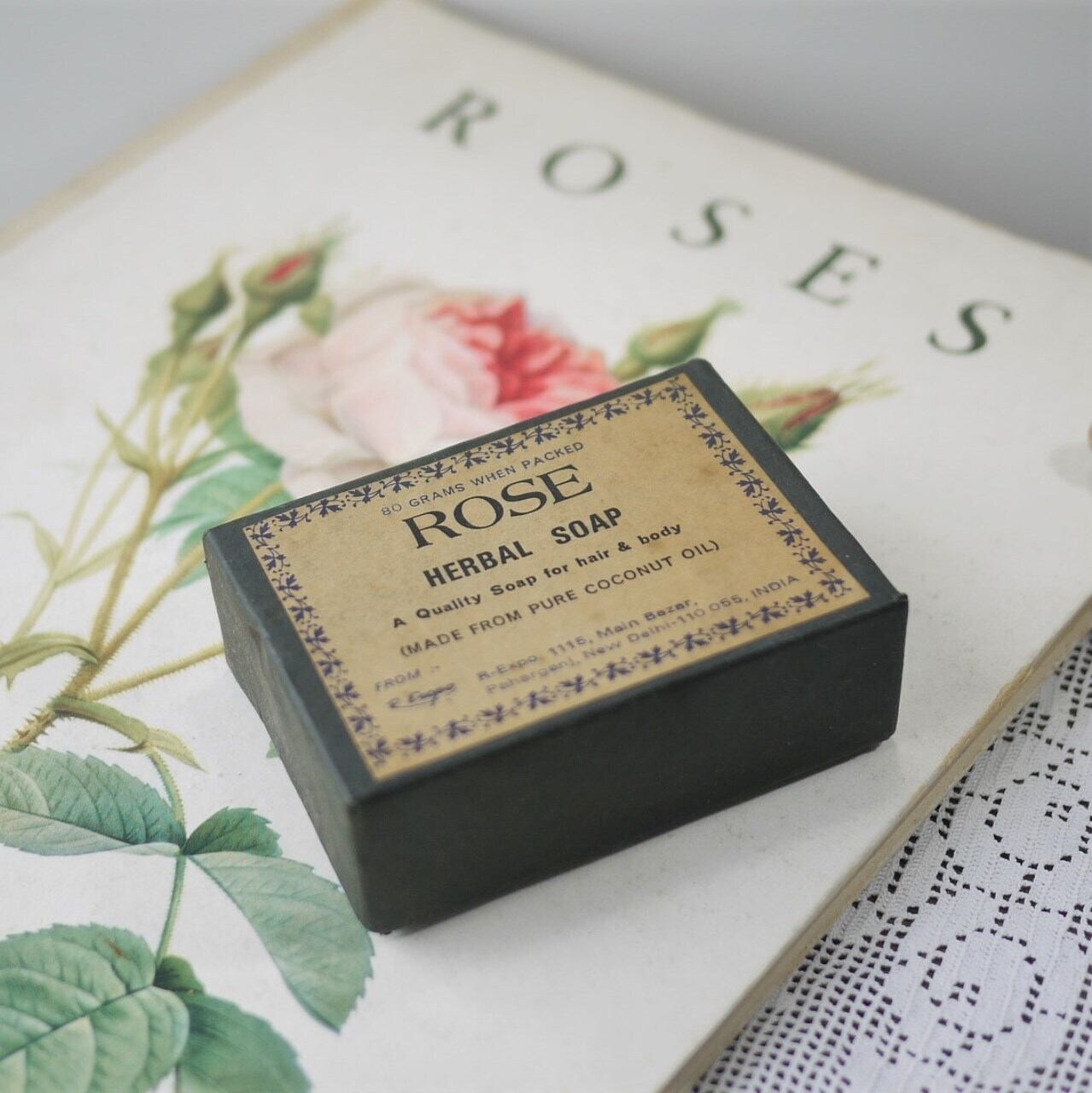 インド ハーバルソープ 薔薇 紙箱