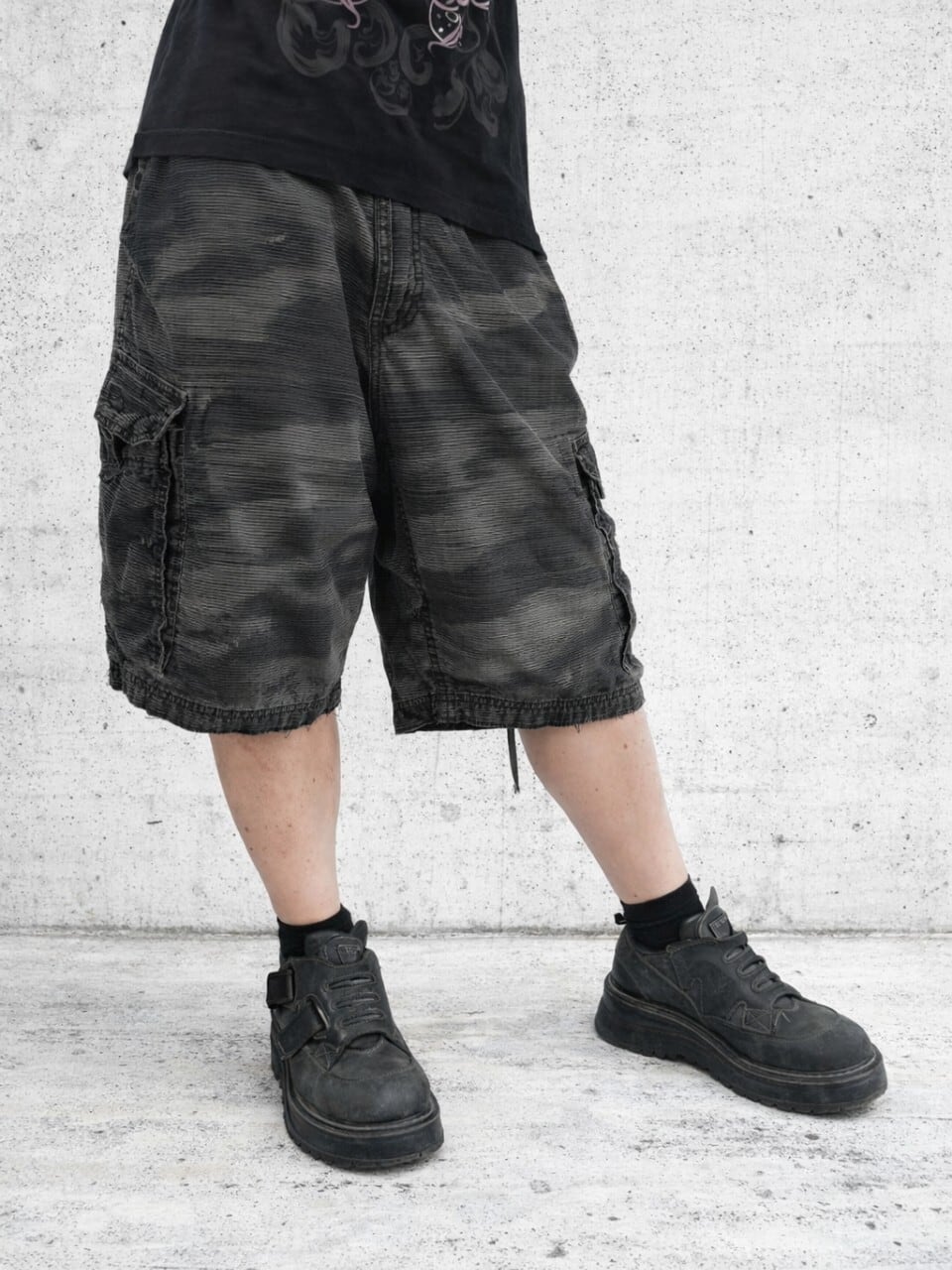 "CAMOUFLAGE" cargo shorts