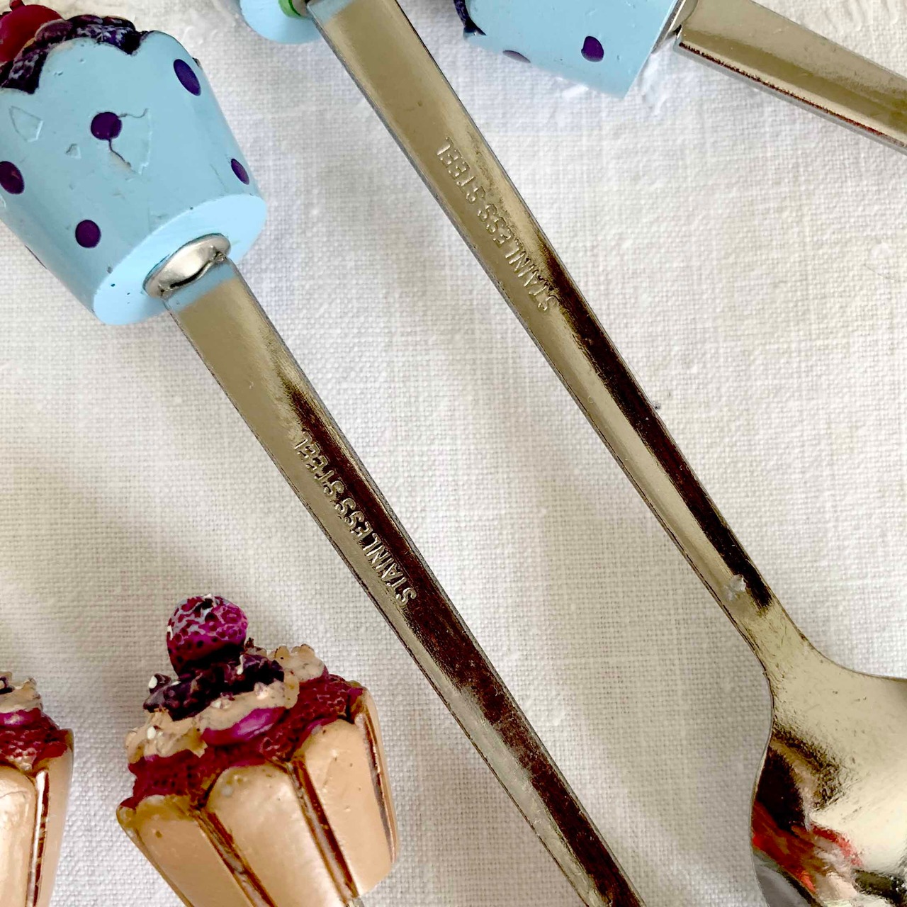 飾り付きスプーン　カップケーキ  2本セット　12TWbs10