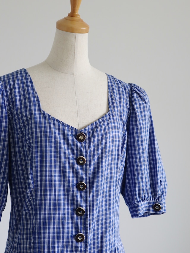 ●blue plaid front button Tylor dress