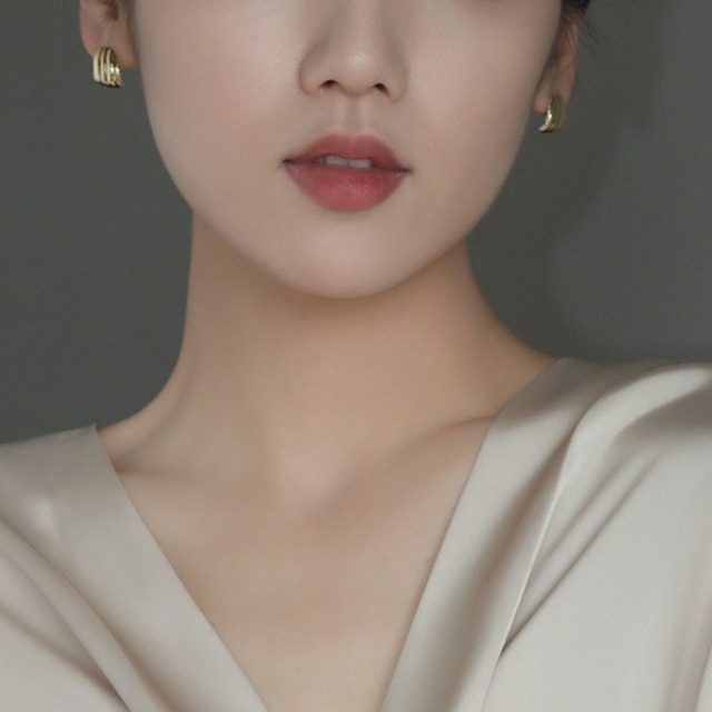 silver925 shell curve zircon pierce