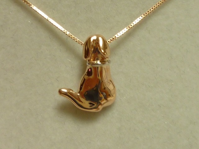チワワネックレス10KPG　　さみしんぼう