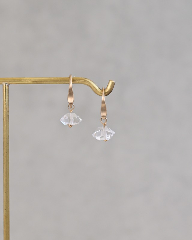 ティア シルクピアス — Herkimer Diamond