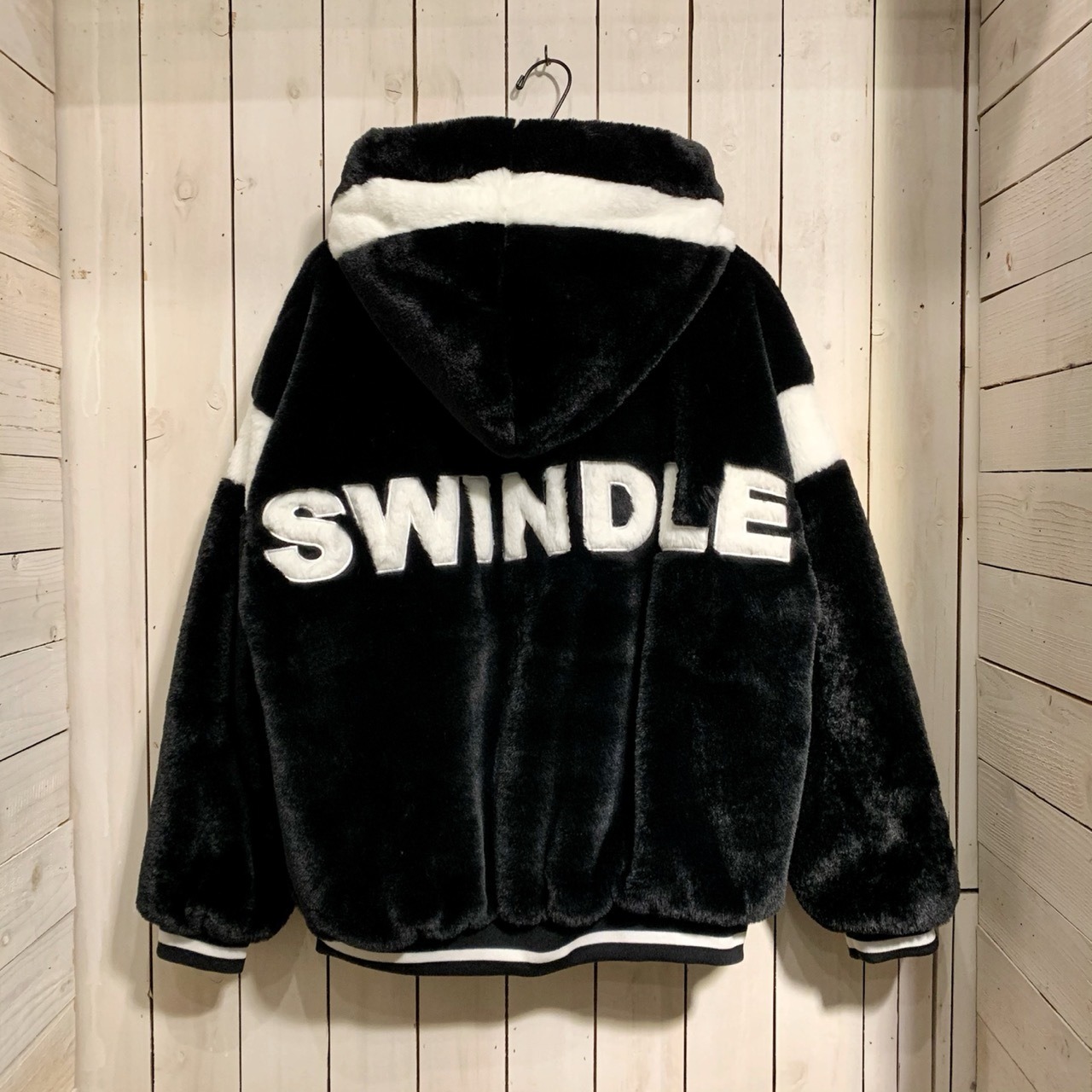 55609005-2】 SWINDLE ファー フード ブルゾン | 24/7 TOKYO
