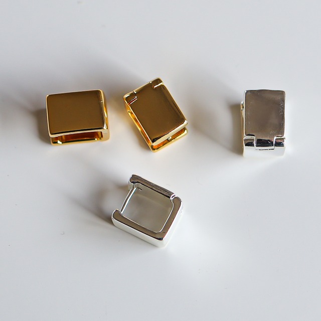stainless cube pierce SP349