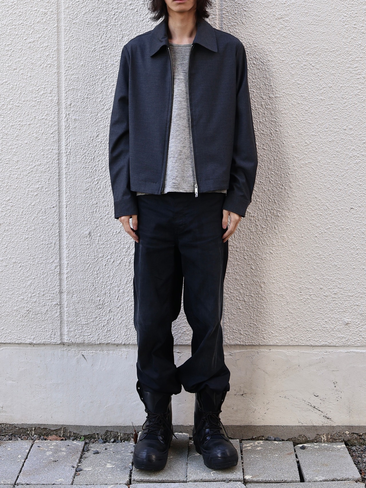 【+(plūs)】double zip minimal jacket/dark grey