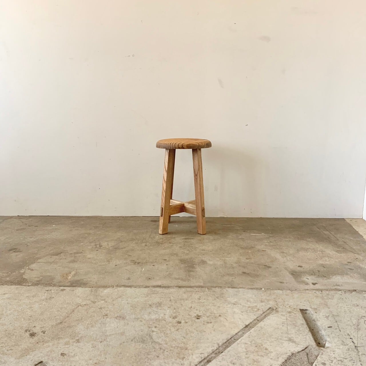 丸椅子　木のスツール　古家具　no.416