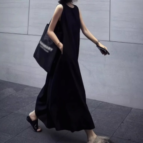Back neck switch simple A-line onepiece　000457