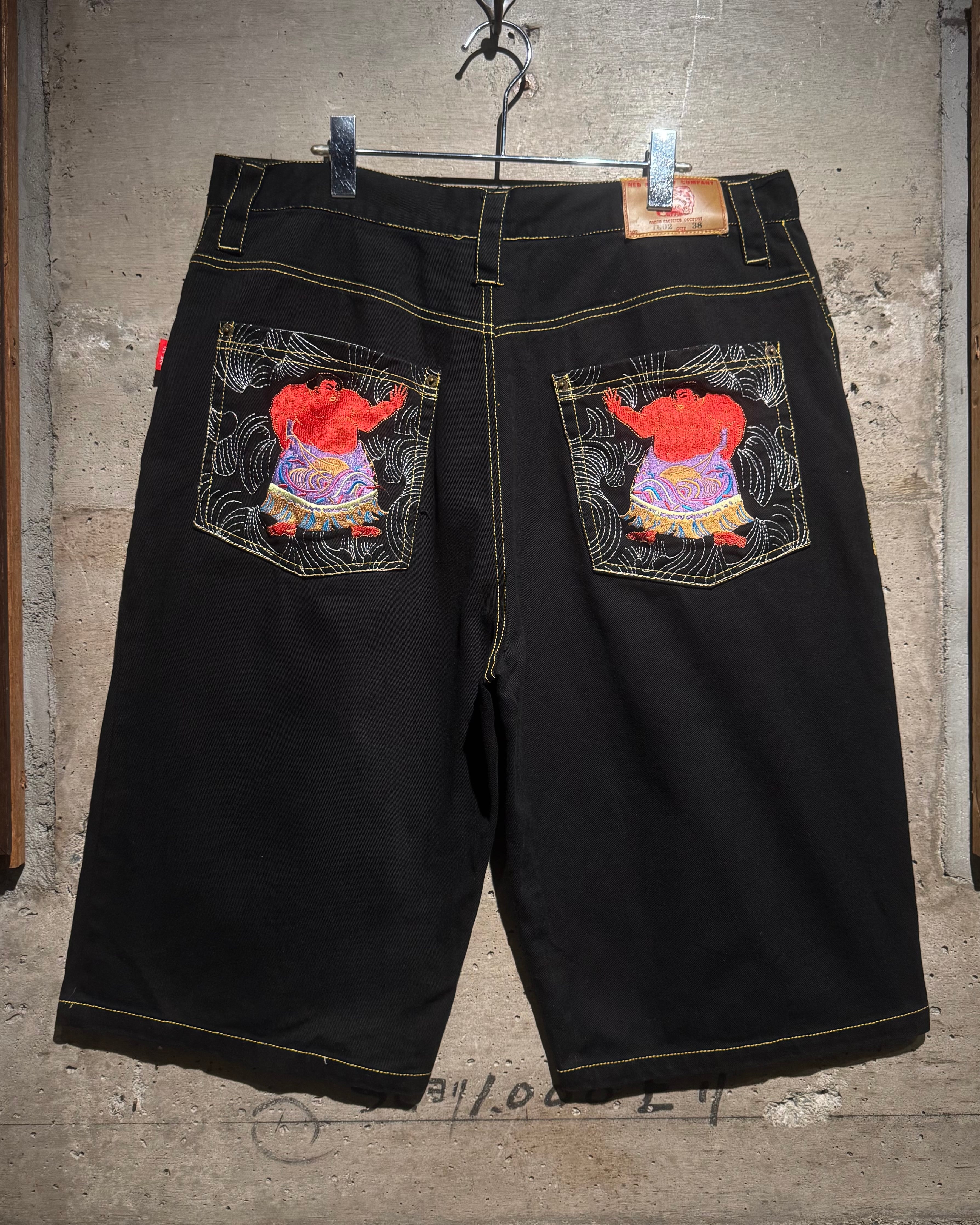 Caka】“RED MONKEY COMPANY” Special Embroidery Baggy Denim Shorts