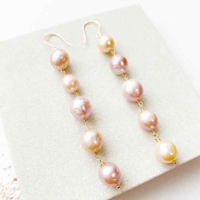 Malti pink colour earrings