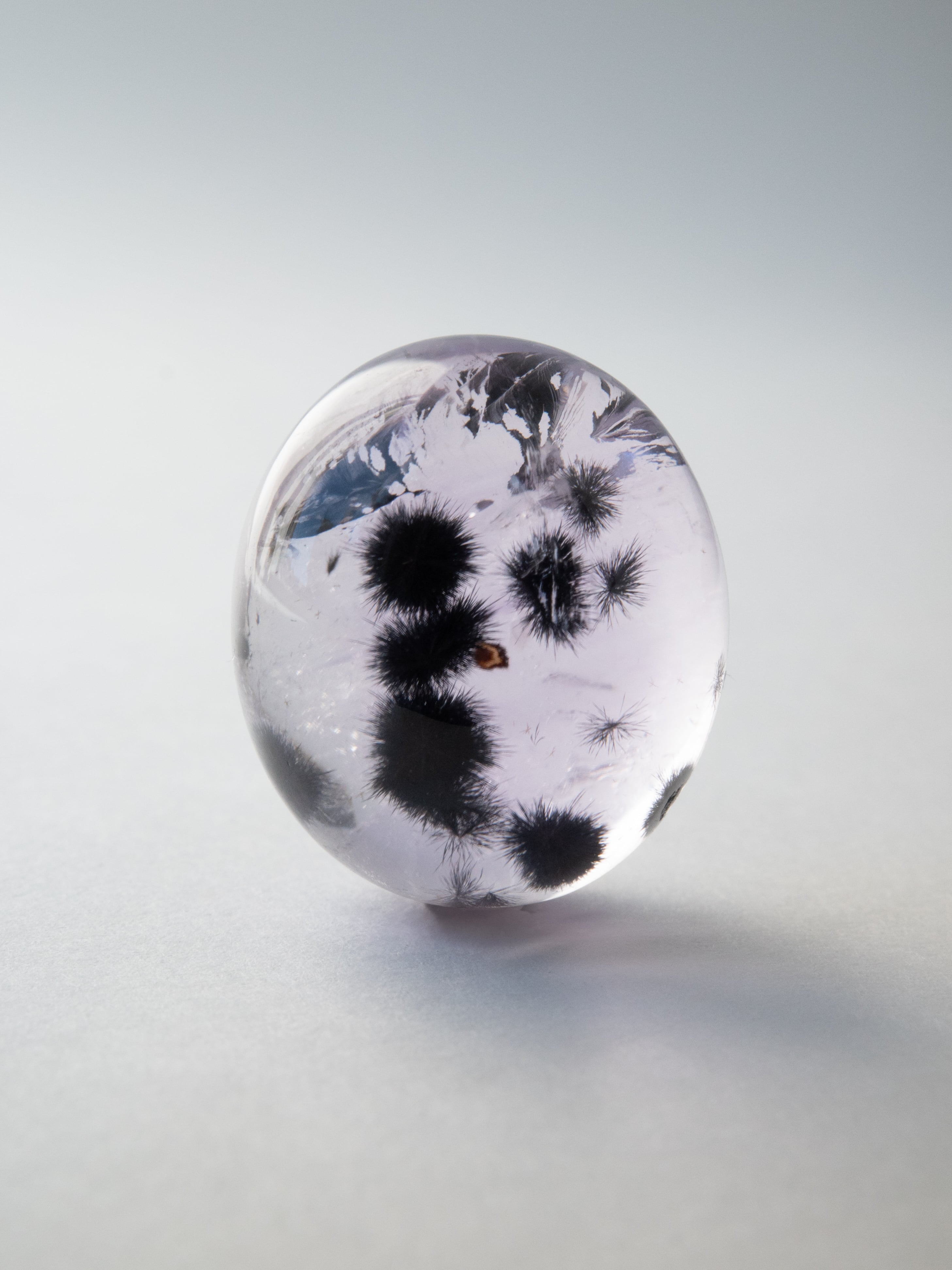 Romanechite in Amethyst | SELSHA