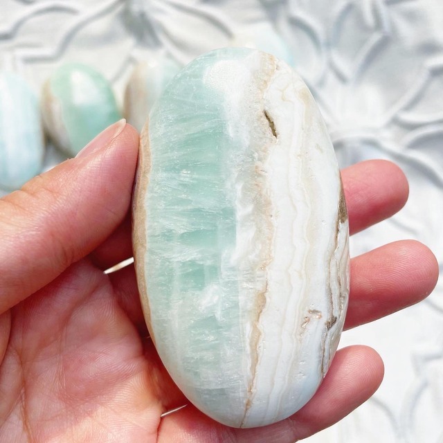 Caribbean Blue Calcite Palm 9