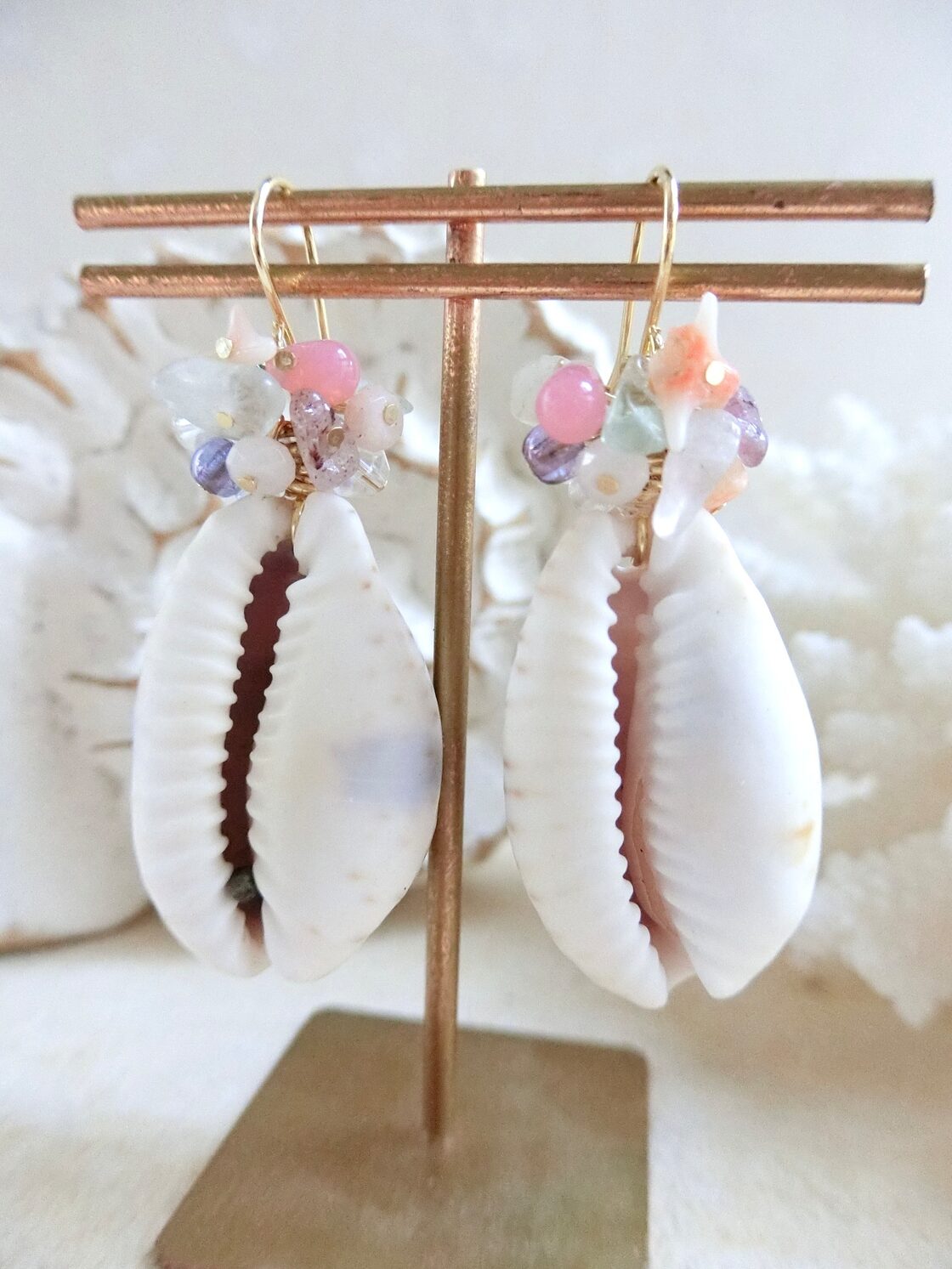2種 タカラガイのジャラジャラピアス | Pay ID
