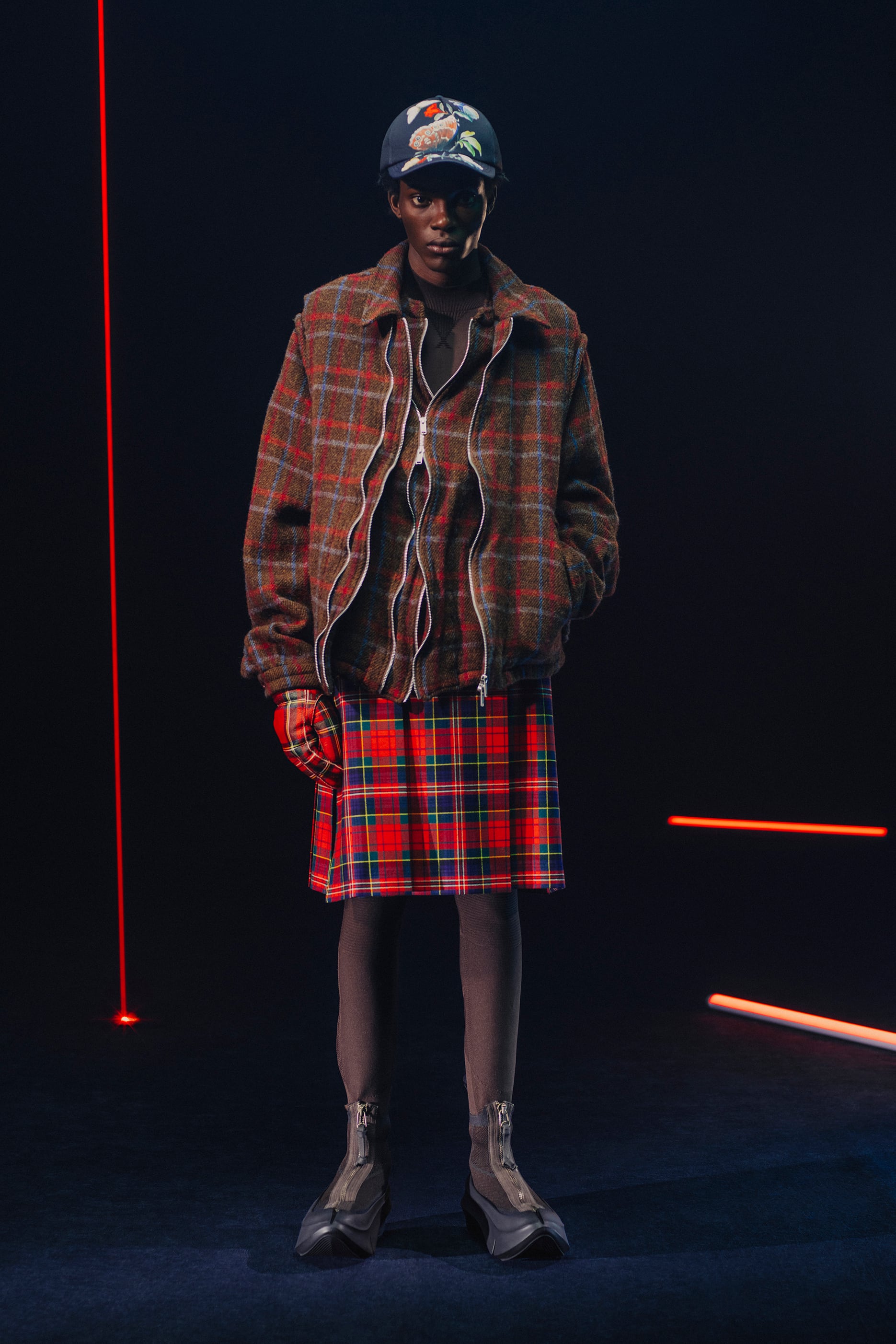 UC2E4202 | UNDERCOVER Kanazawa