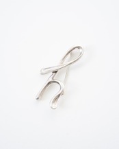 〈Tiffany＆Co〉Initial H Brooch
