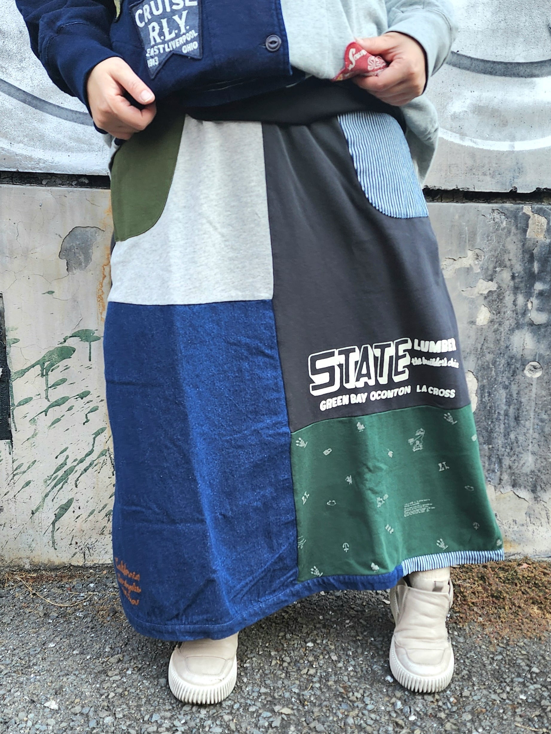 新品タグ付き♡RERE♡リメイクタペストリースカート RERE〉タペストリーリメイクスカート | ワンダフル商会