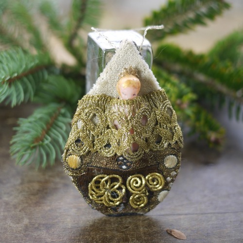 ドロップオーナメント　Fatschenkind