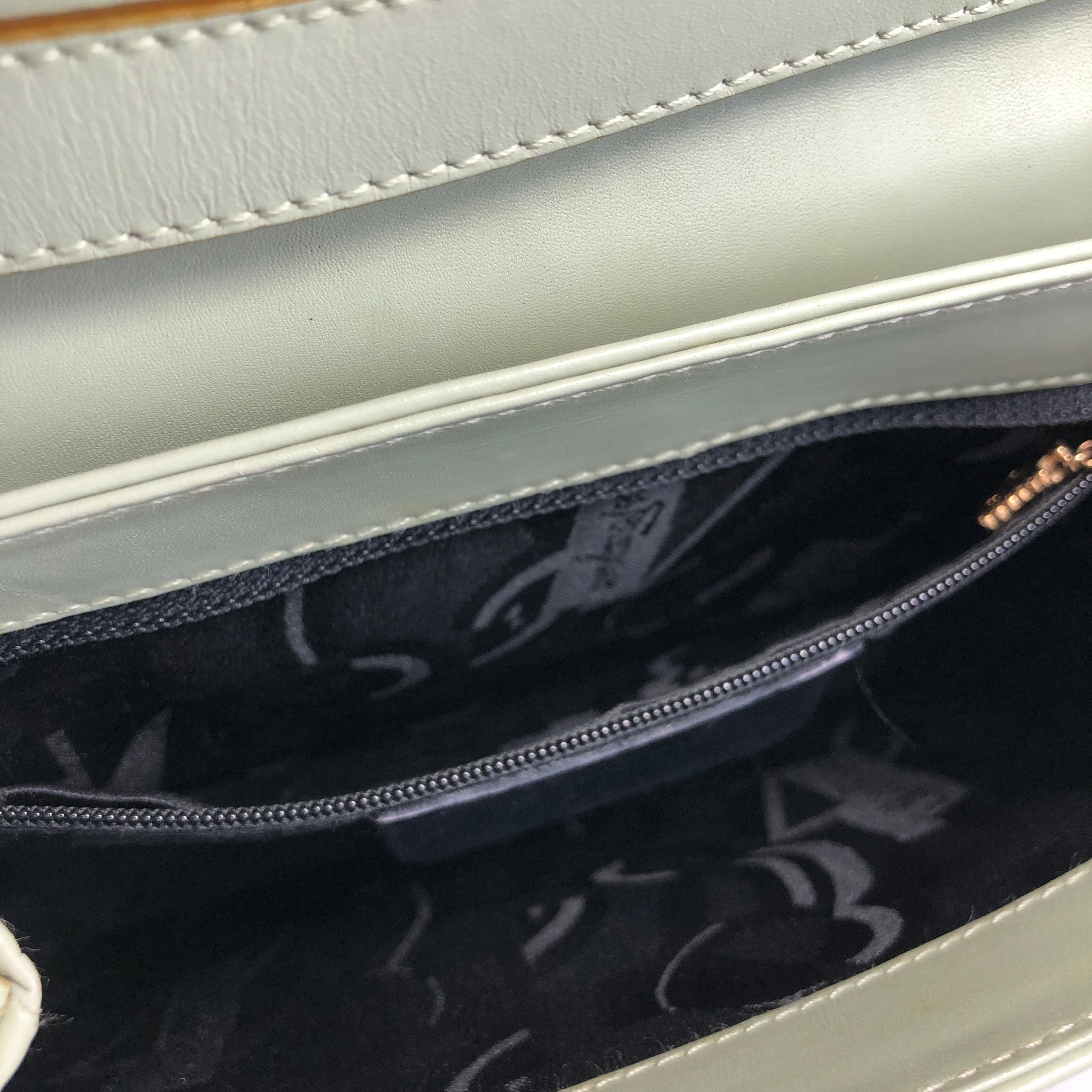 Salvatore Ferragamo フェラガモ フロントロック スタッズ ハイヒール  