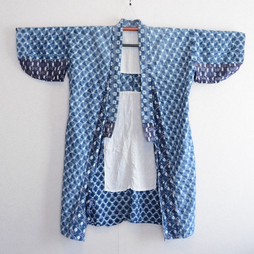 着物 藍染 絣 生地 木綿 クレイジーパターン ジャパンヴィンテージ 昭和 | Indigo Kimono Robe Long Crazy Pattern Kasuri Fabric Japan Vintage