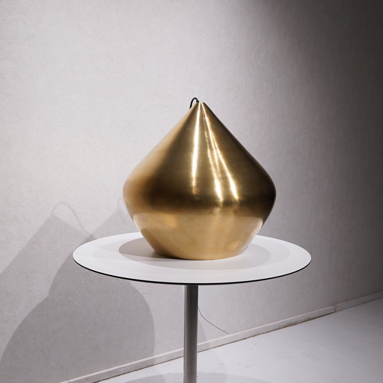 Tom Dixon BEAT STOUT PENDANT / モダン デザイナーズ 照明 トムディクソン ビート スタウト ペンダントライト / 関連:ヤマギワ FLOS