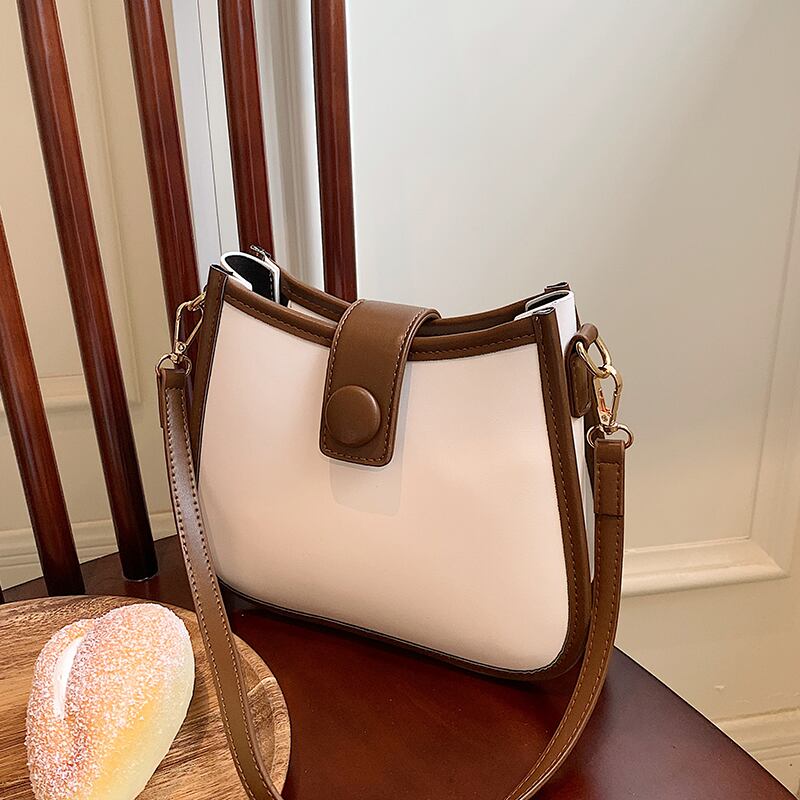 クロスボディ スクウェア Tiancai_Wing_Bag27665492264