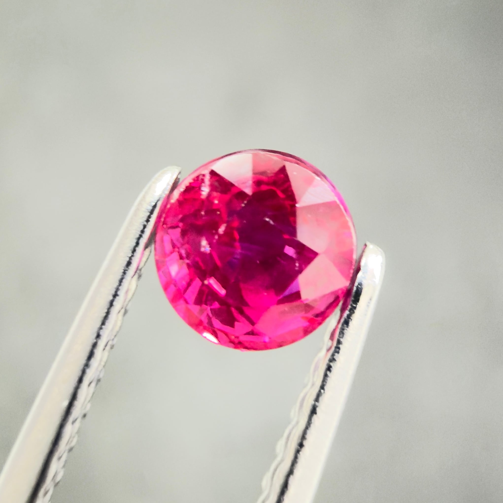 天然大粒ルビールース 8.30ct:6308】モザンビーク産 Natural Ruby 裸石