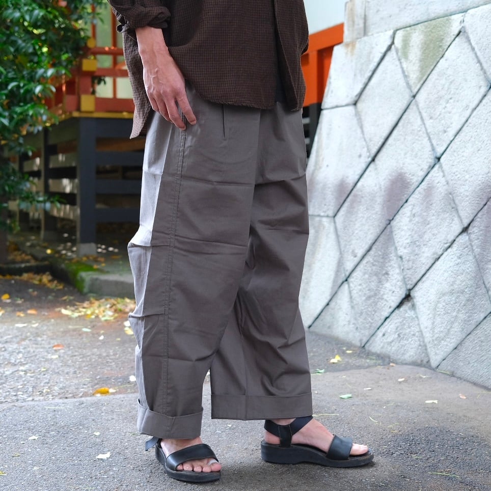 TUKI(ツキ) / pajamas -sage green-(0041)