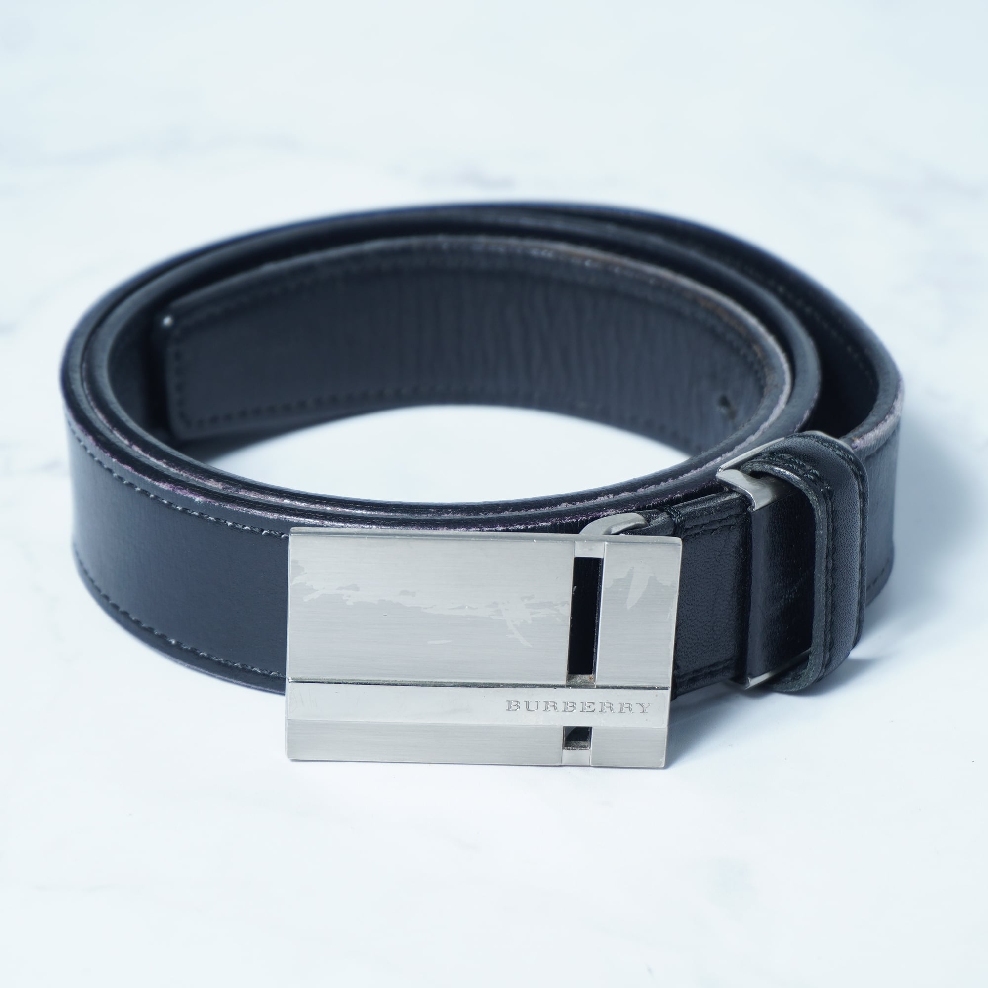 BURBERRY】バーバリー シルバーバックルレザーベルト black | ブランド
