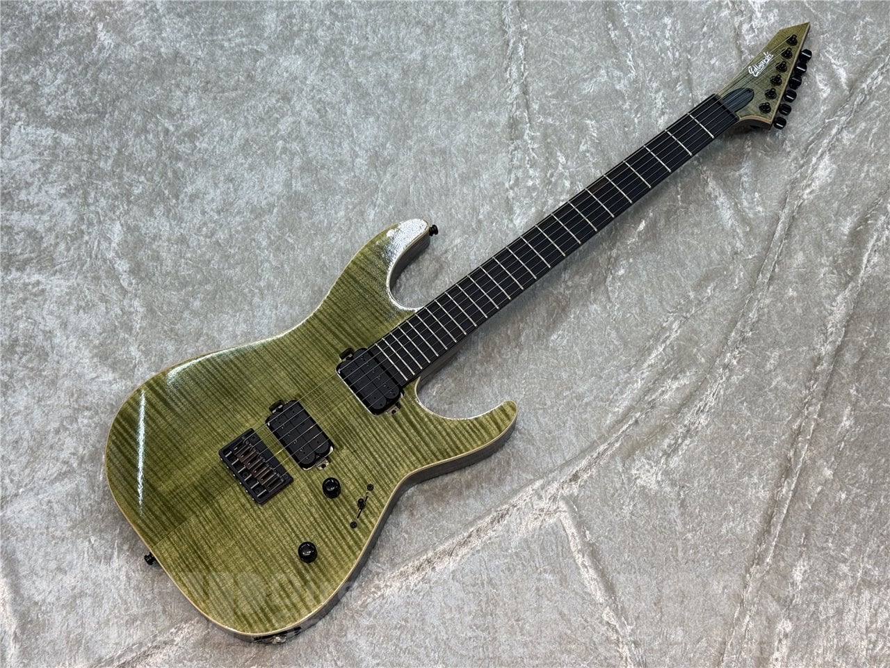 O.Z.Y Takamiy's Guitar (Black w/Red bevel) | BIGBOSS広島