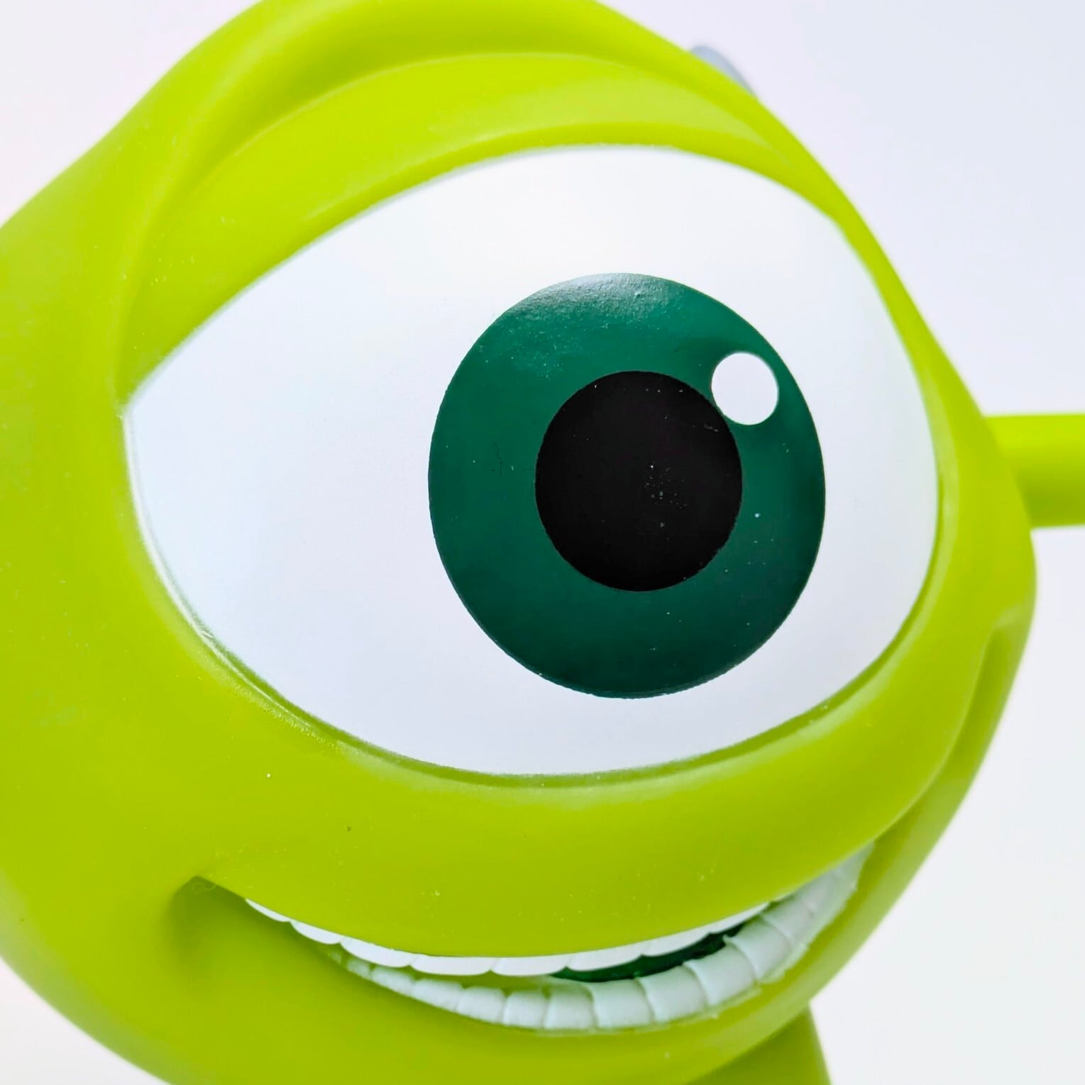 【 Monsters, Inc.（ モンスターズ・インク ）】『 Mike Wazowski / マイク 』 ソフビバンク/ 貯金箱 / コインバンク〚アメリカン雑貨 アメトイ〛