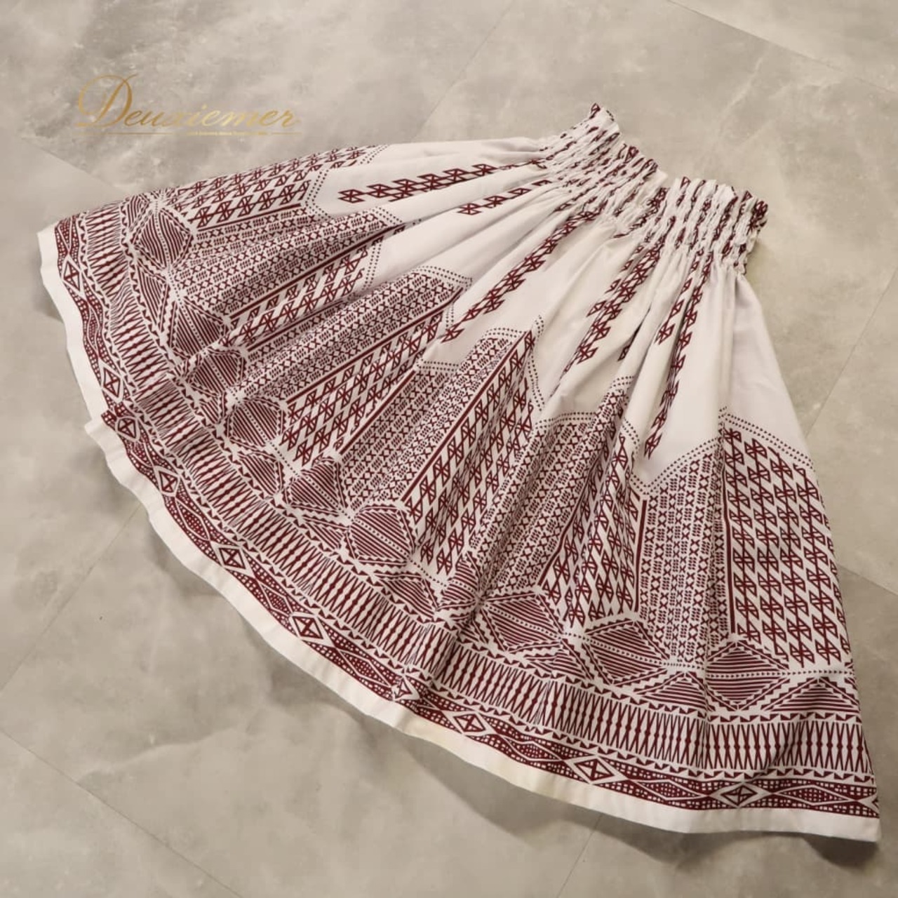 フラダンス 衣装 ALOHA FABRICS アロハファブリック ツーピース セットアップ 上下セット ブラウン系 無地 シンプル ハワイアンプリント ハワイアン アロハ フラ ダンス レッスン 練習 ハワイアンダンス 茶 白 赤茶 ホワイト系 レッド系 シングル スカート フレア 華やか かわいい おしゃれ 上品 大人っぽい