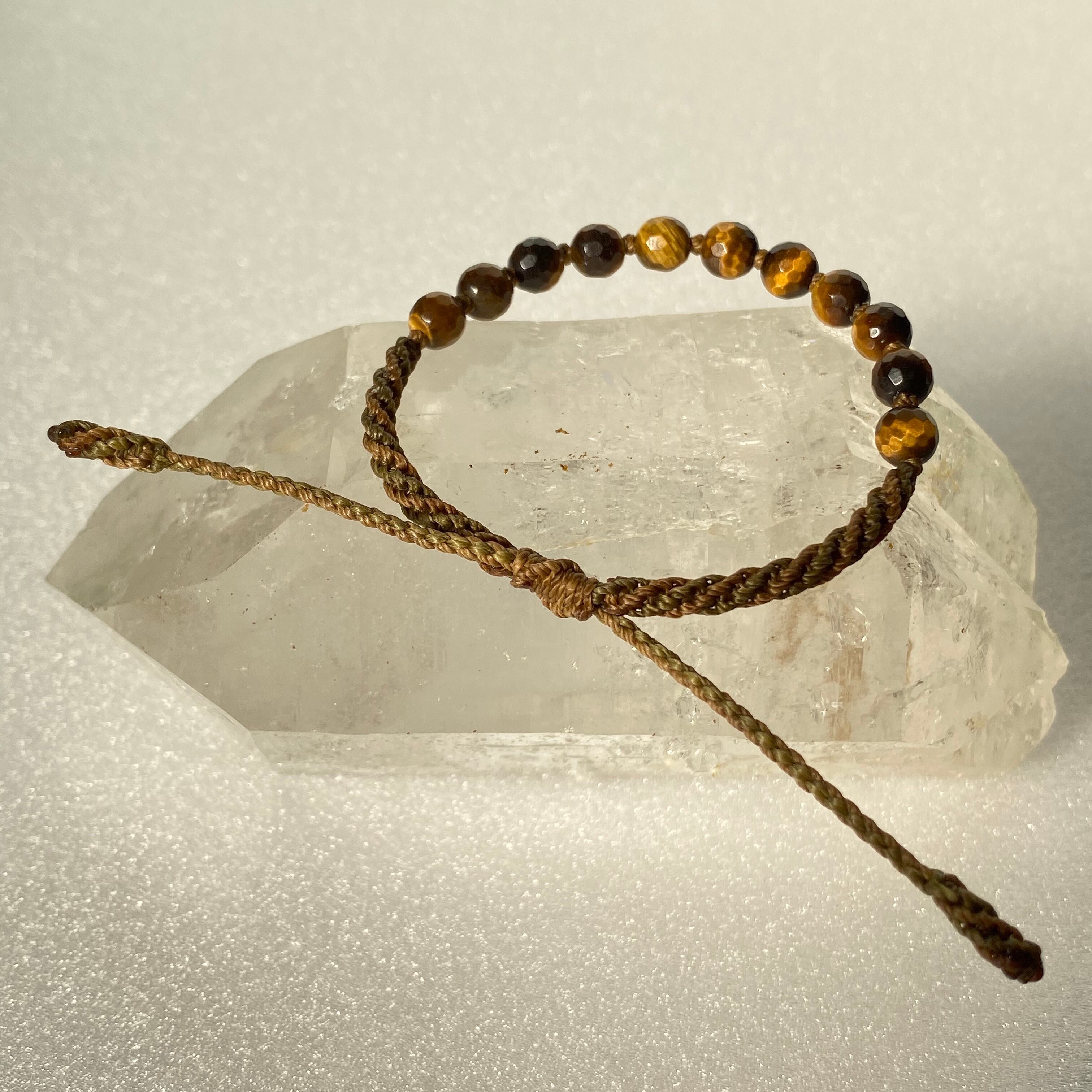 マクラメブレスレット(245) マクラメブレスレットの通販 | iichi 日々の暮らしを心地よくする