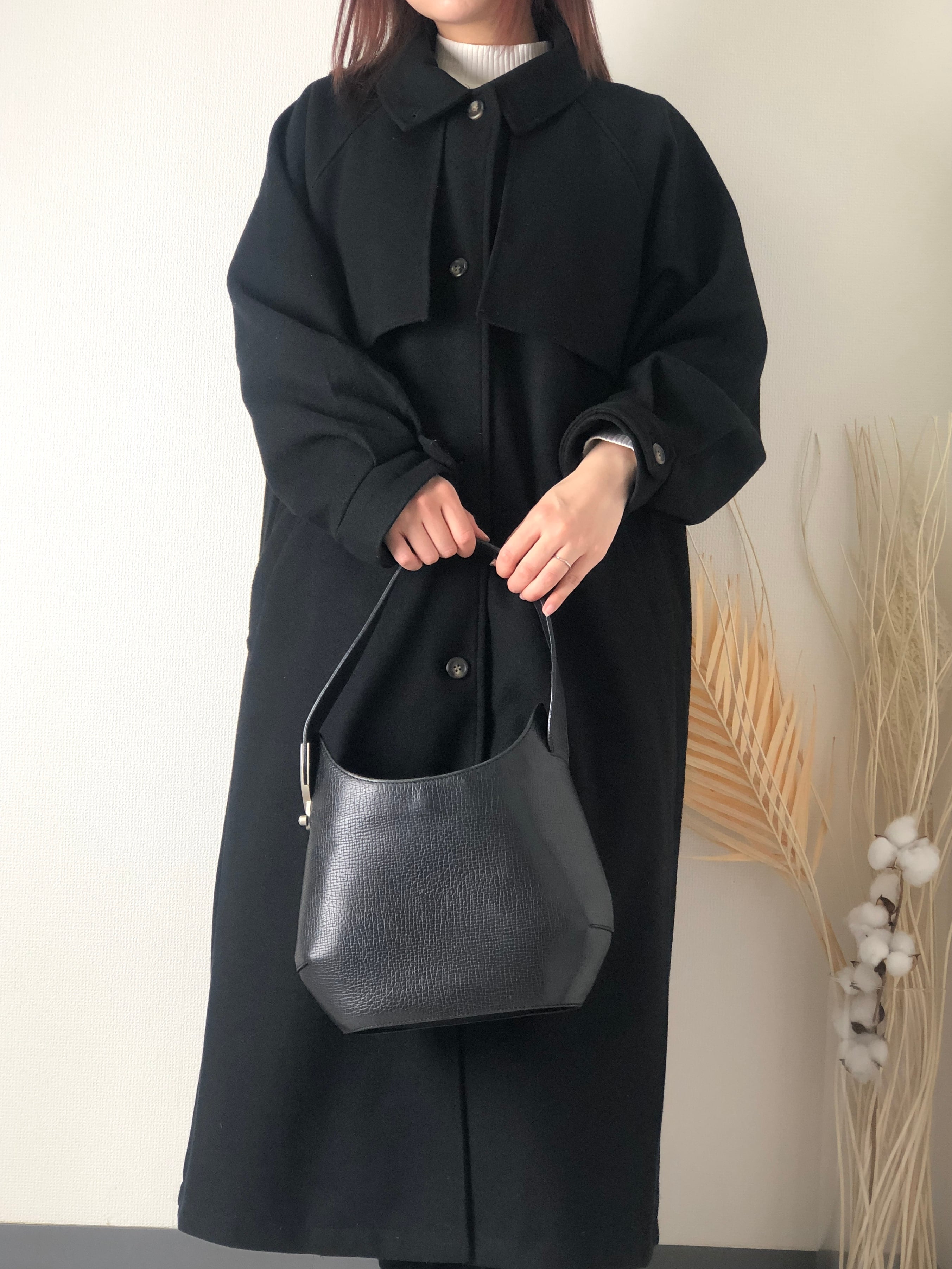 LOEWE ロエベ トグル セミショルダーバッグ ブラック レザー vintage