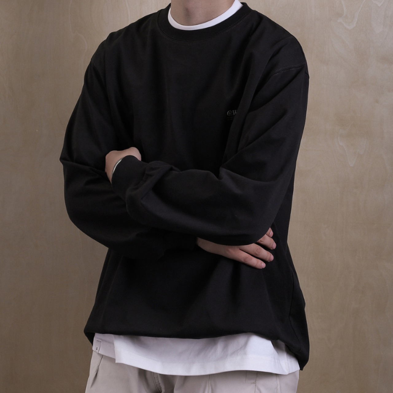 ロゴラウンドネックルーズロングTシャツ　0809