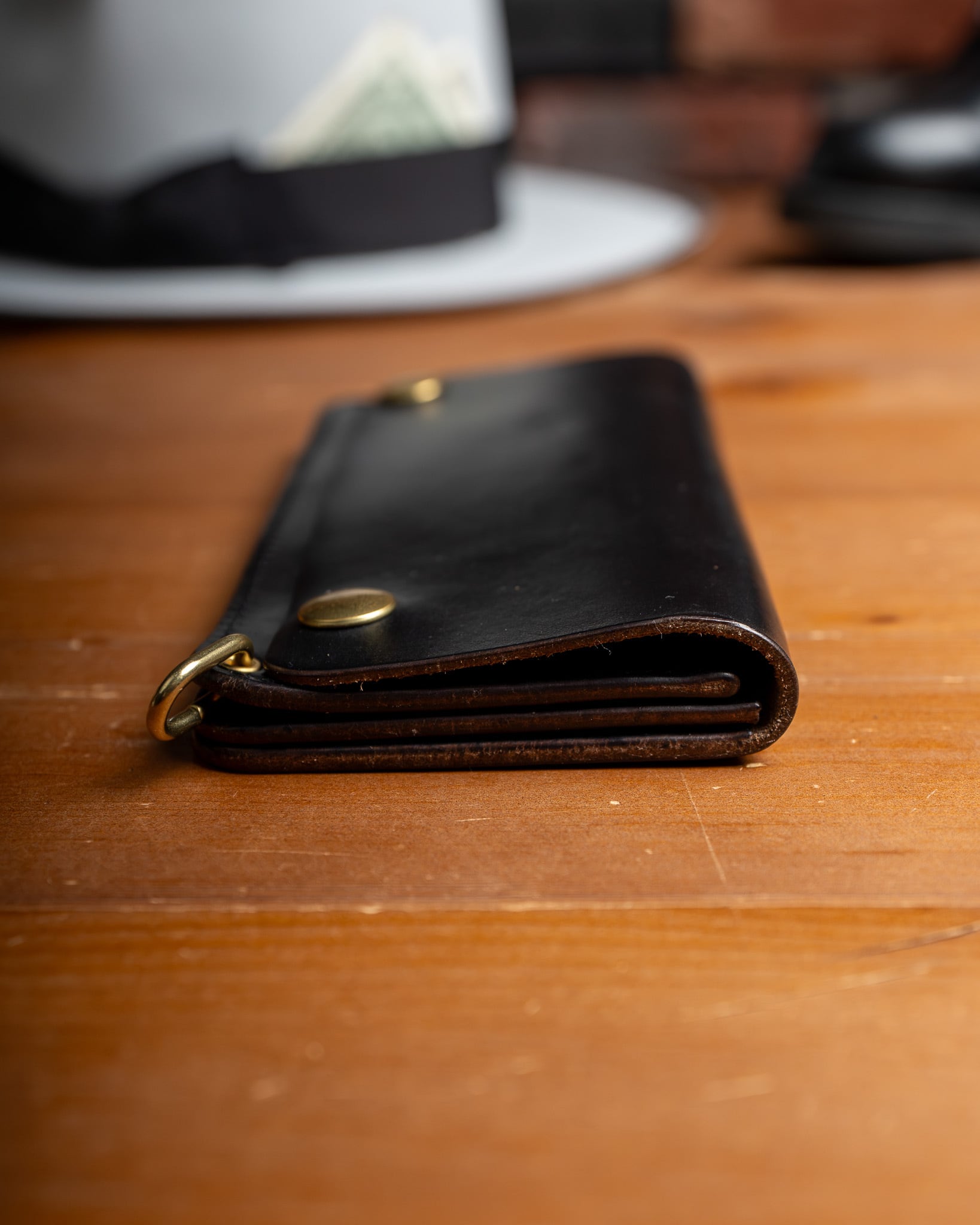 Additive and Line】Tracker Wallet TW-004 Horween Chromexcel 3層