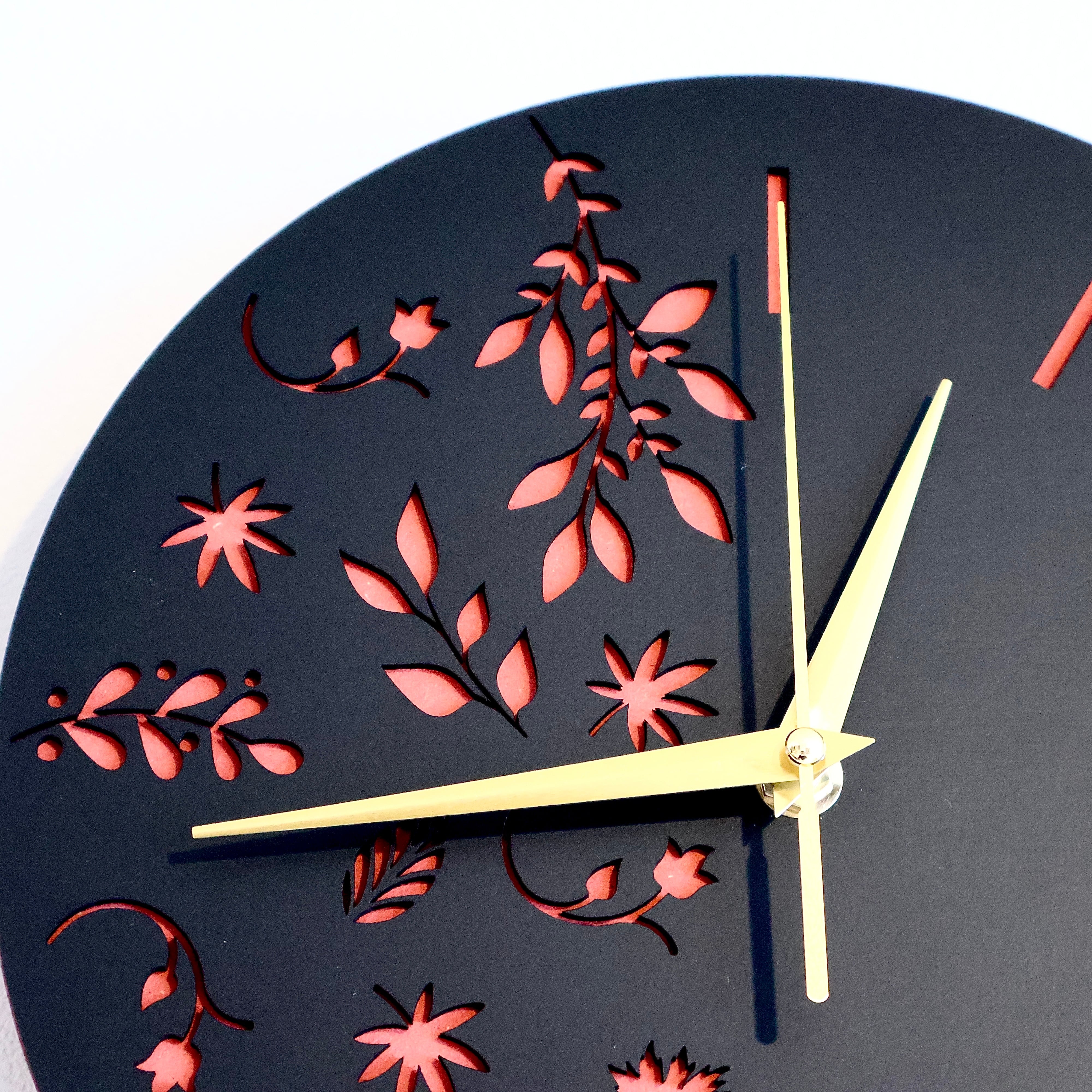 和モダンを感じるマットブラック】紅花の彩り ノワール Mokulab Motif