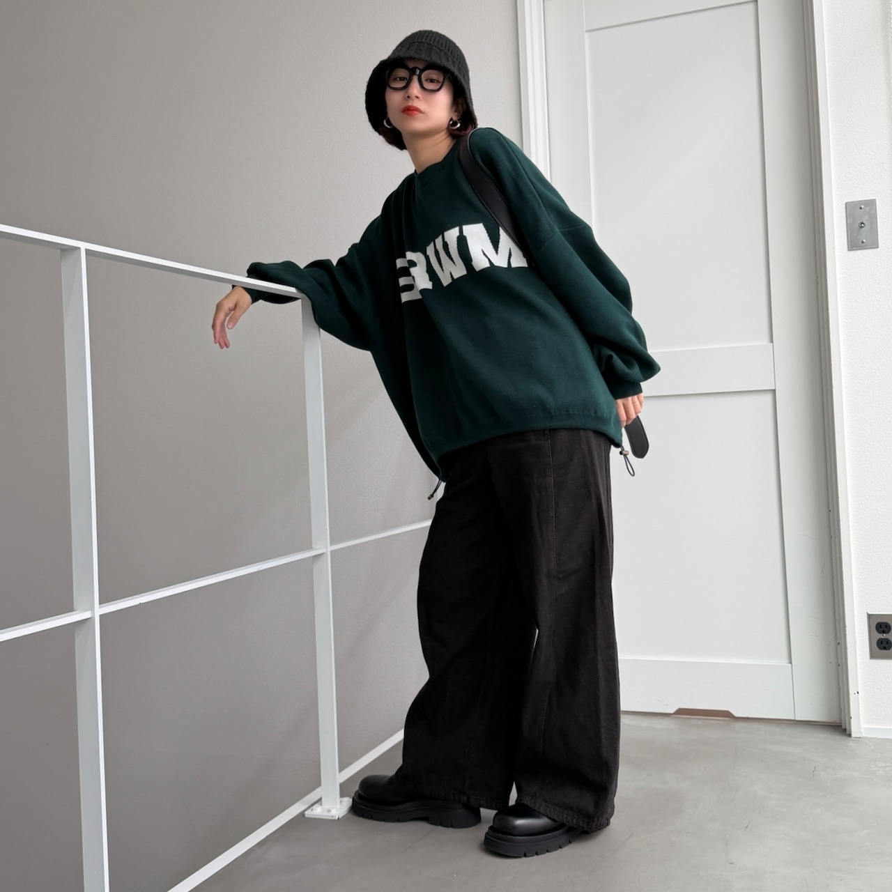 knit crusher hat/black