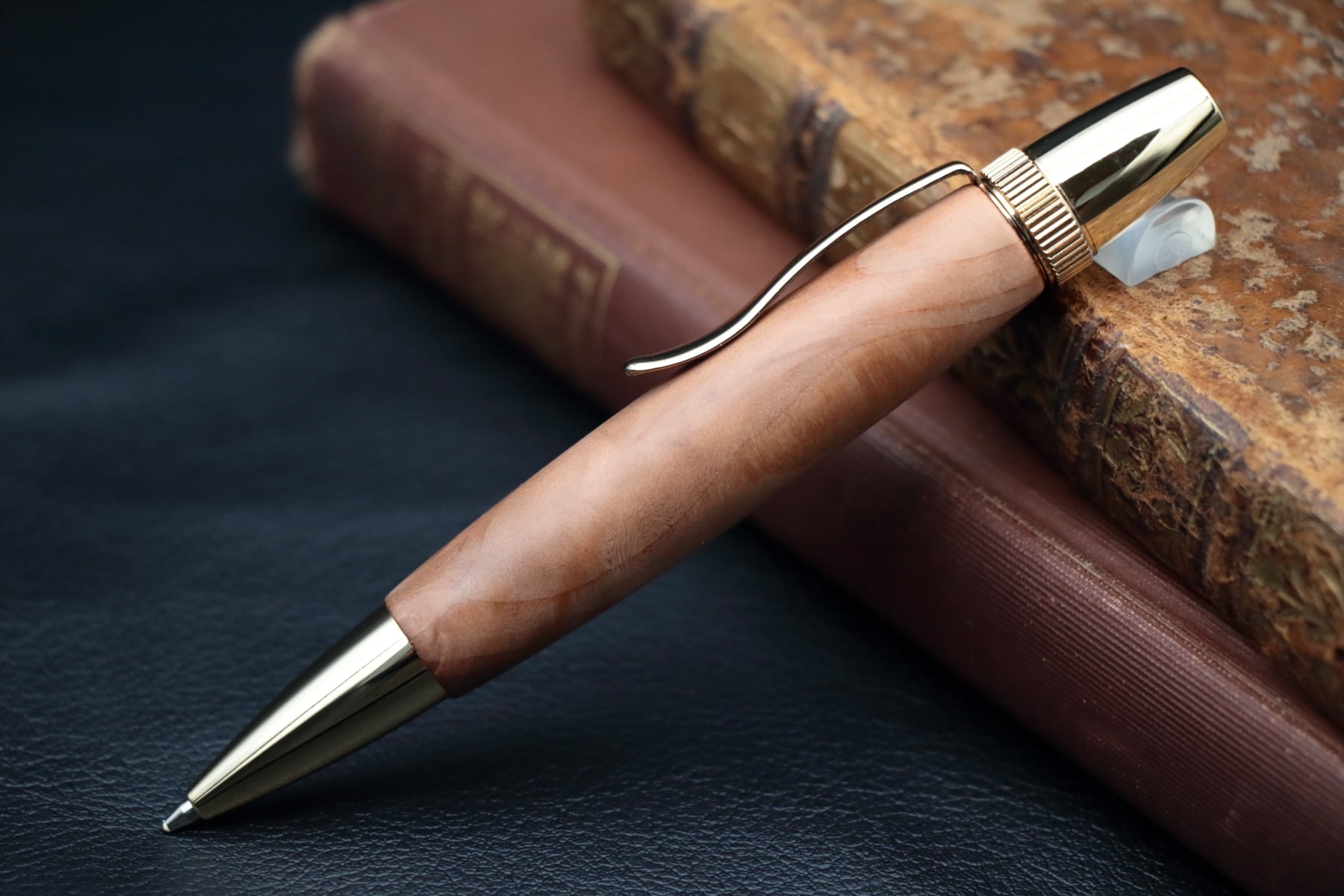 悠久の時を越える平和の木・メタセコイア ゴールド金具・Chouette」木