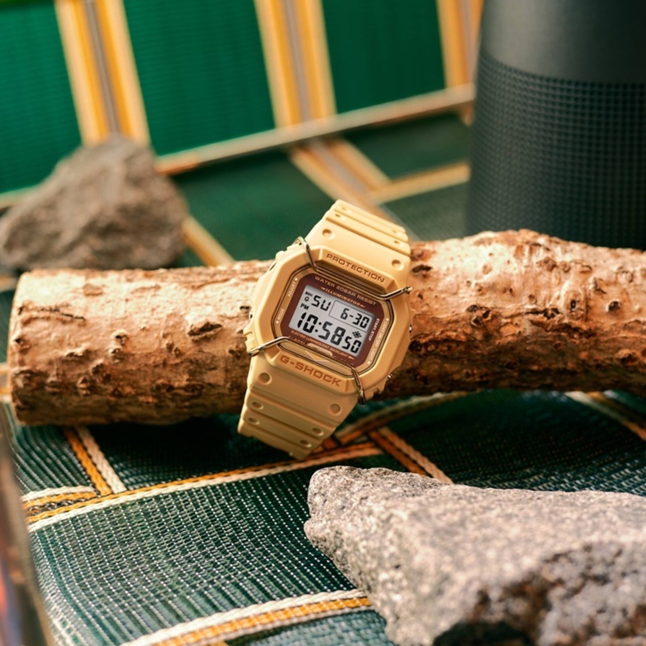 カシオ G-SHOCK DW-5600PT-5JF デジタル ブラウン プロテクター付き 耐 