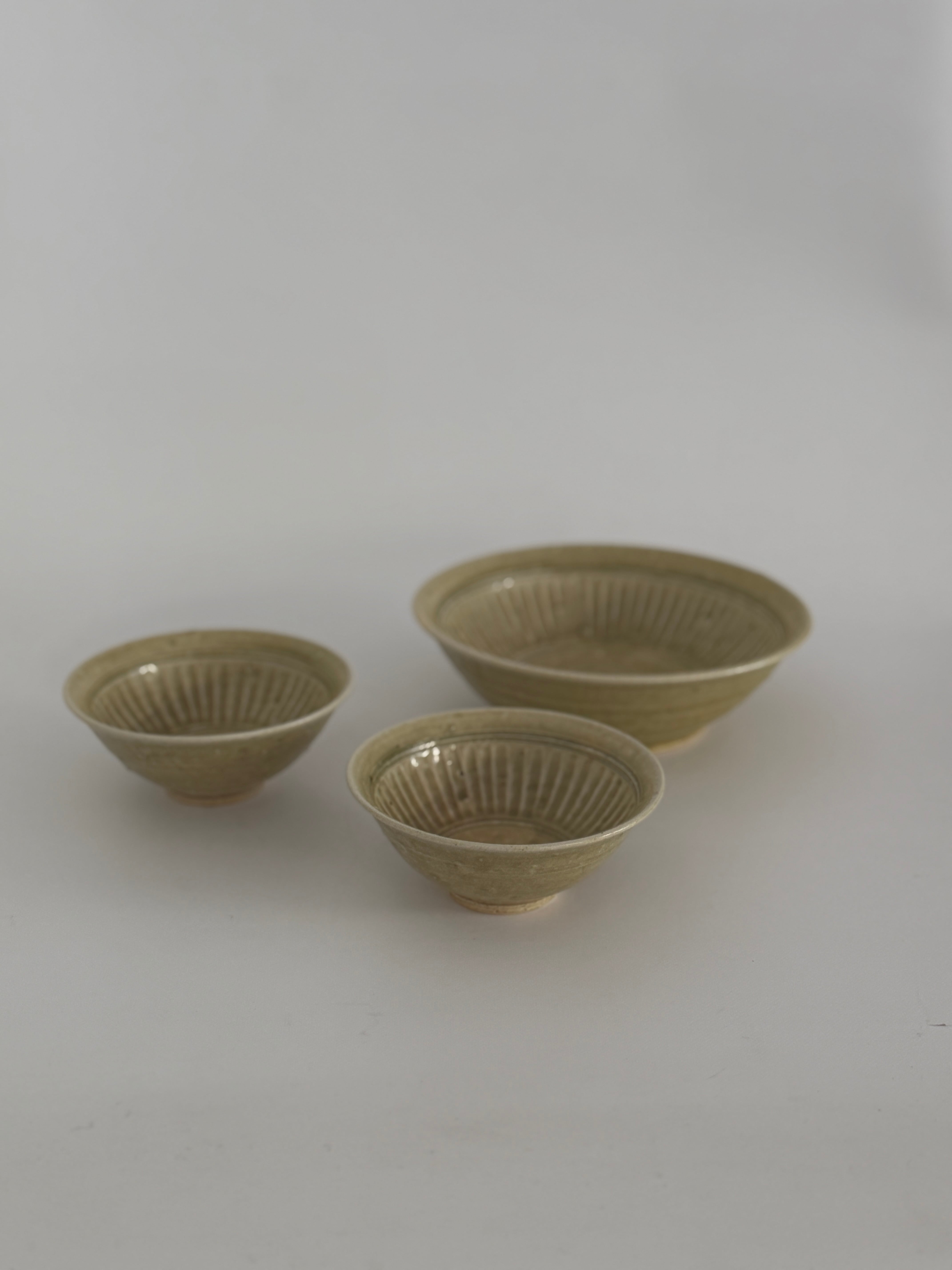 余宮隆 灰釉内鎬6寸鉢 | artstellas器物家(アステラスどうぐや)