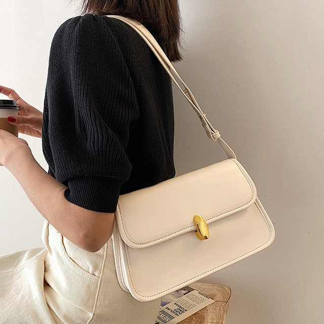 レッド スクウェア メッセンジャーバッグ Tiancai_Wing_Bag58424967284