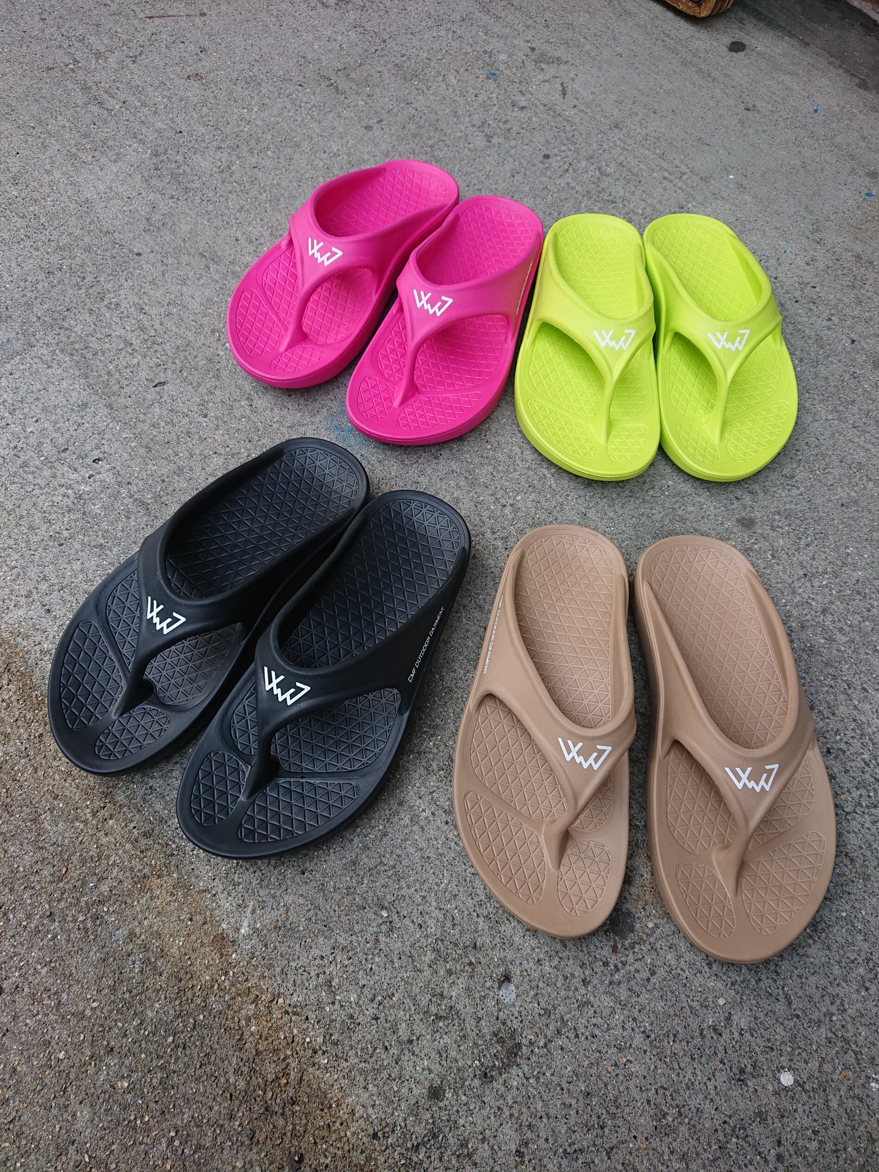 COMFY CMF OUTDOOR GARMENT 