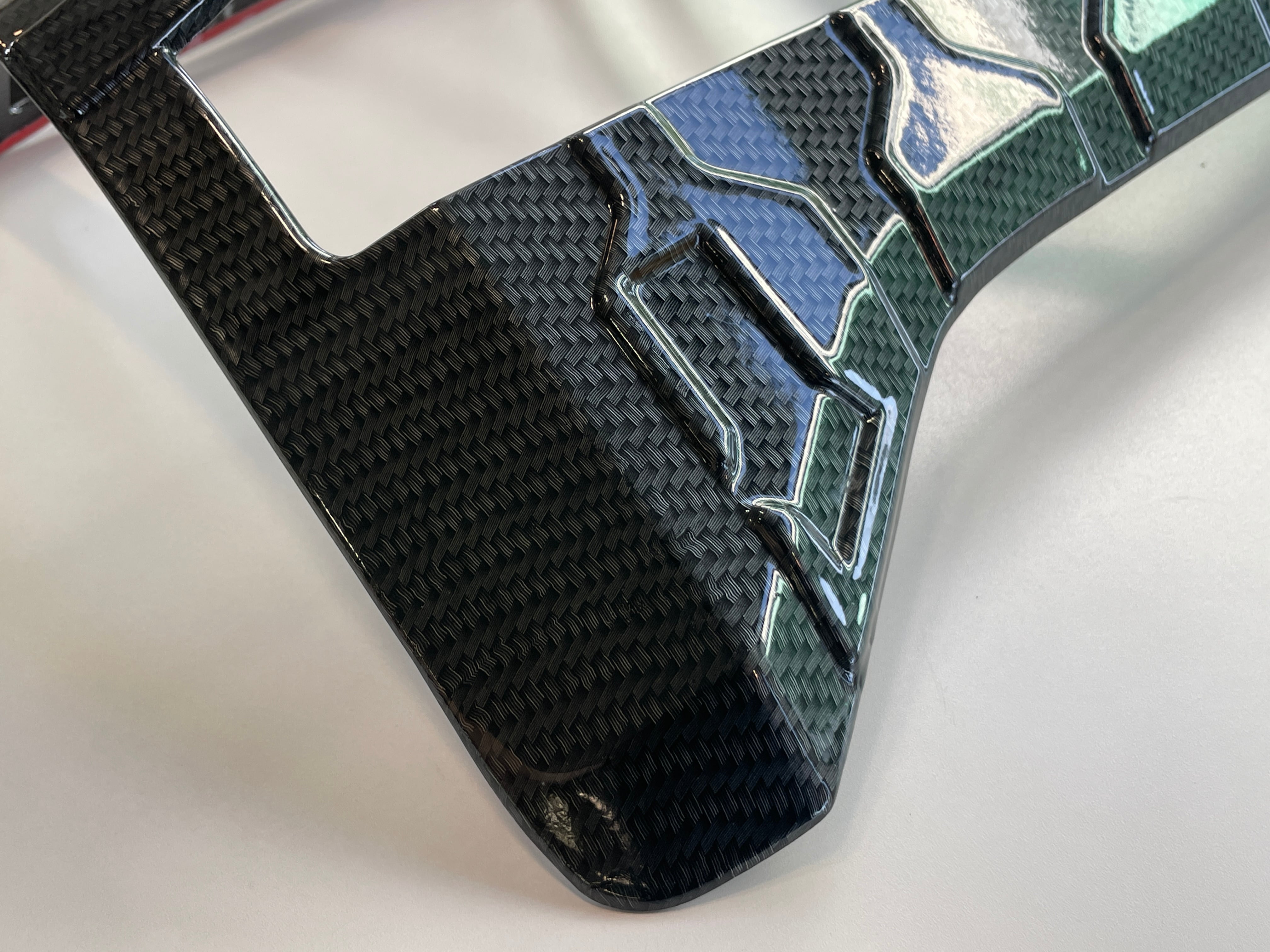 MDF 新型トライトン用テールランプガード（カーボン調） | Pay ID