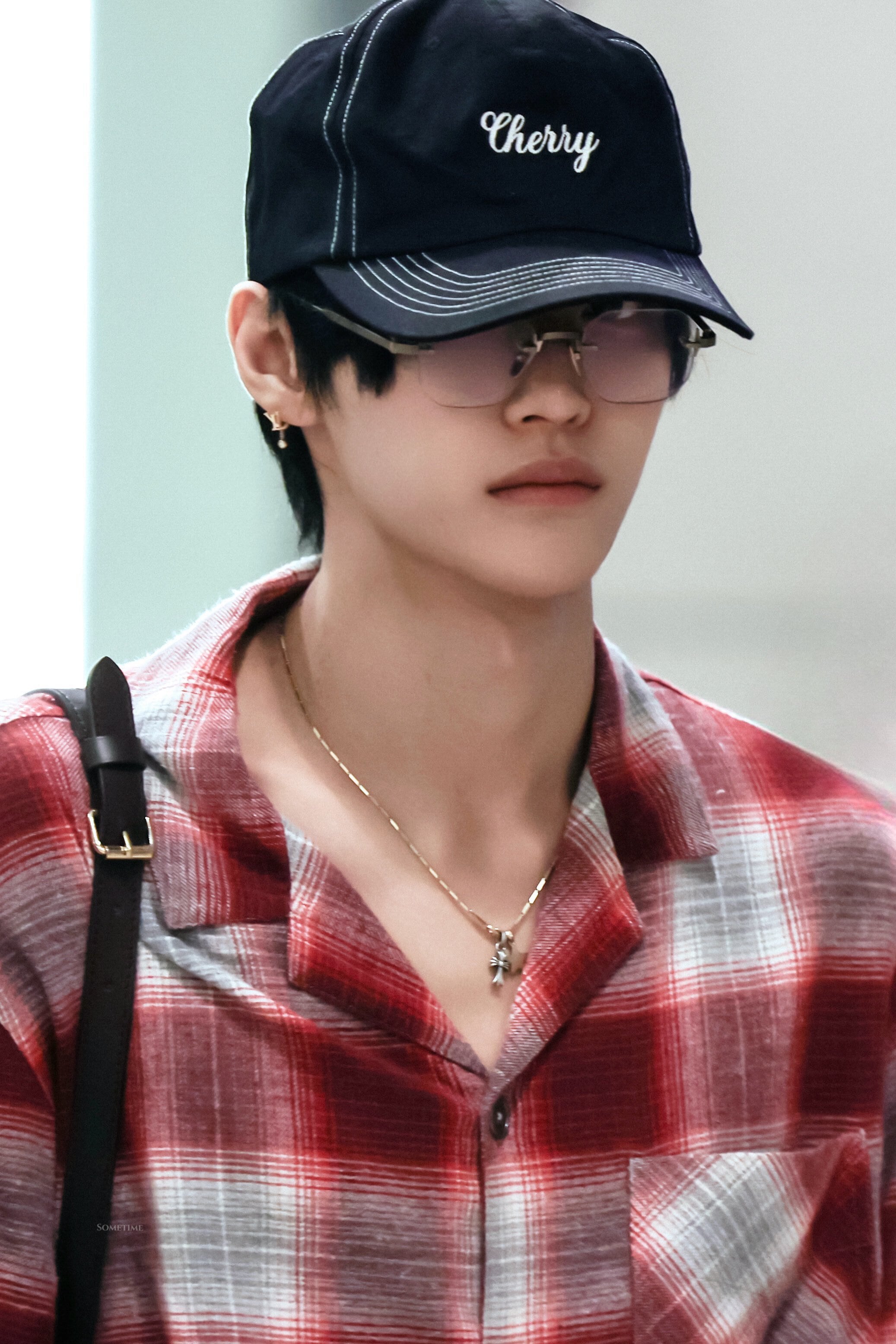 ☆RIIZE ウォンビン 着用！！【MAGIC CASTLES】CISCO SHIRT - RED