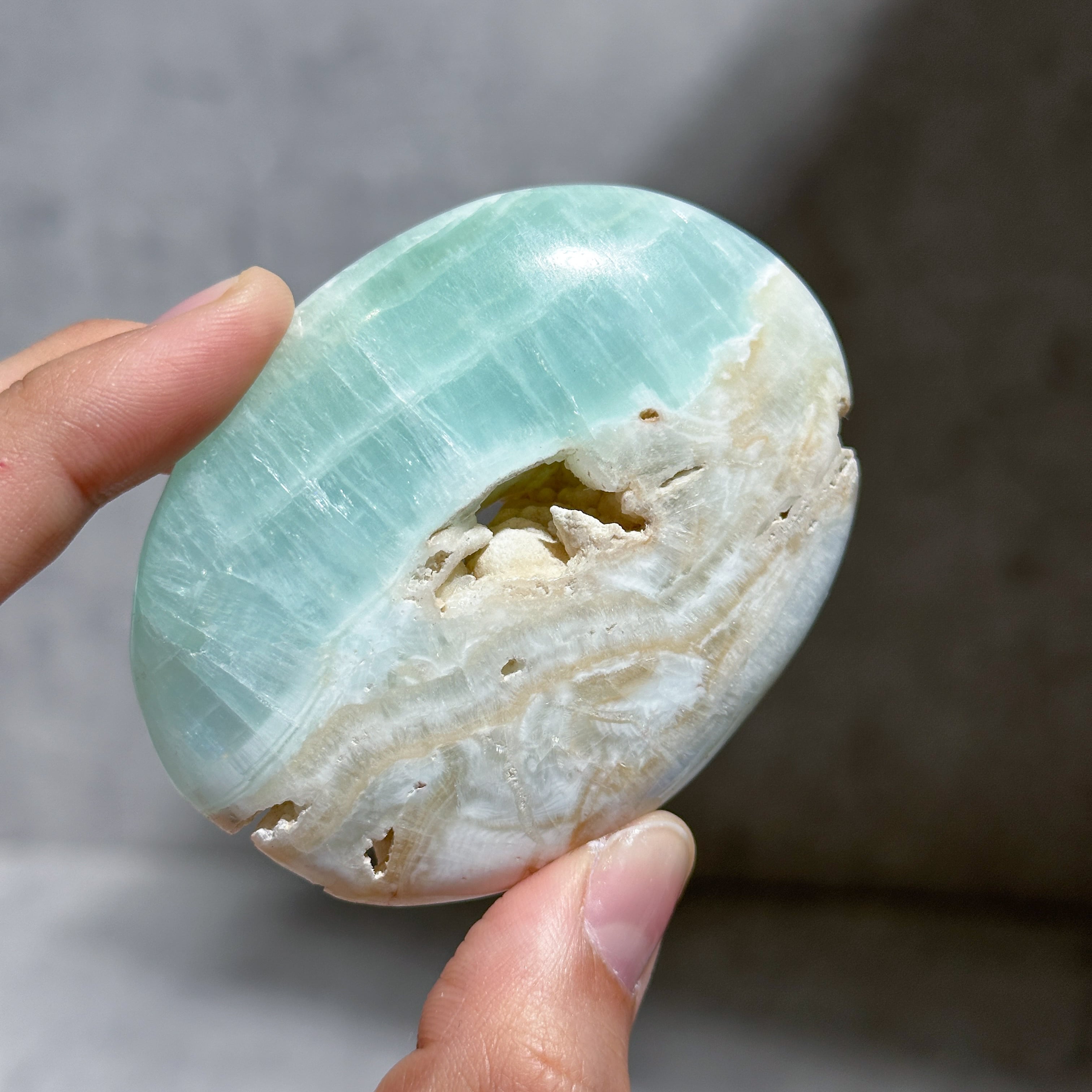 カリビアンブルーカルサイト パームストーン22◇Caribbian Blue Calcite◇天然石・鉱物・パワーストーン