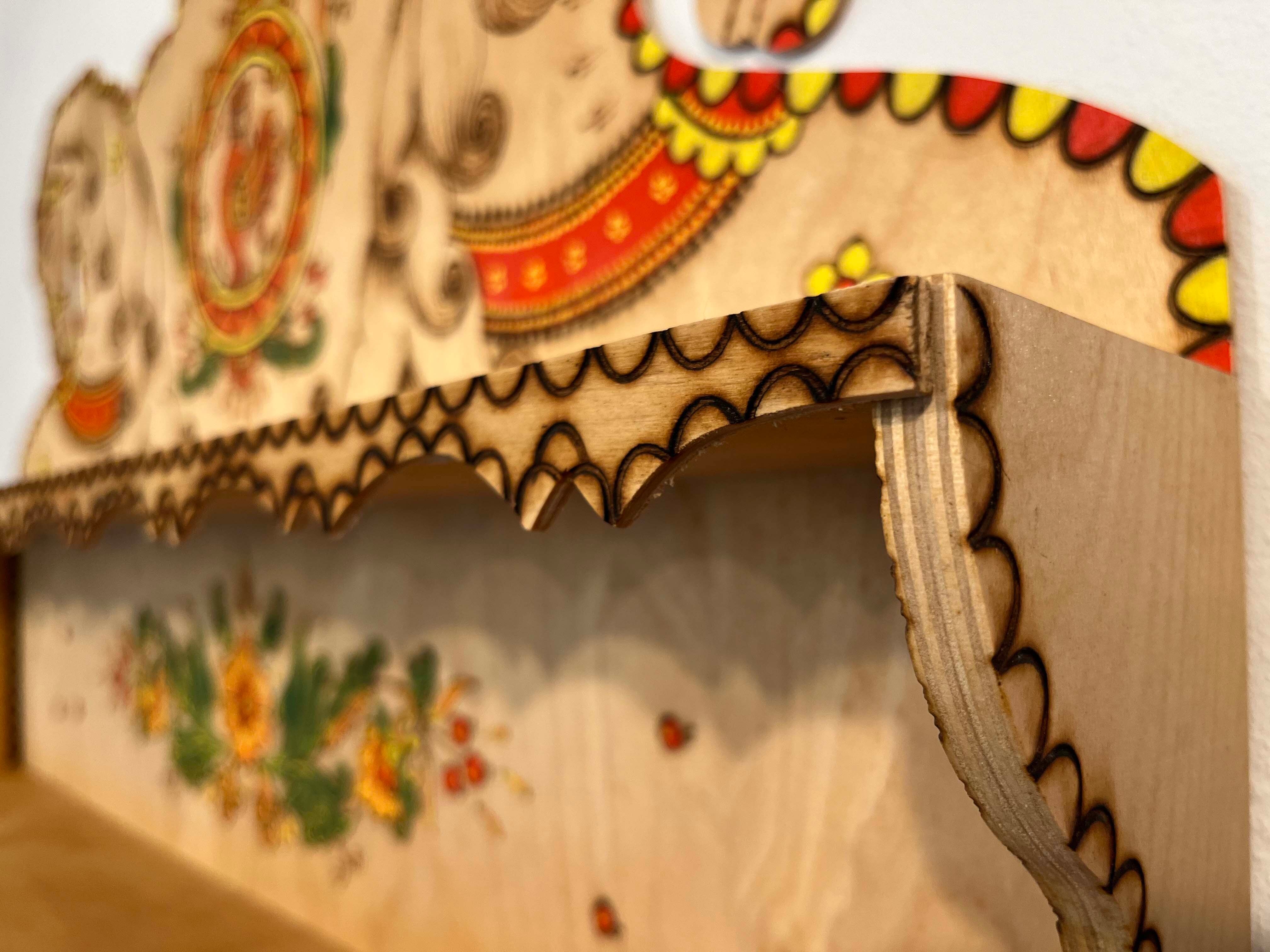 飾り棚(タチアナ・ザマノワさん作)