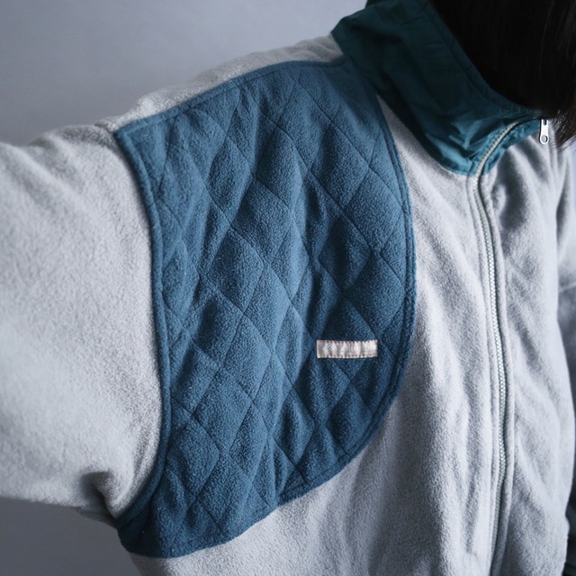 "Columbia" good coloring switching design over wide silhouette high-neck fleece blouson