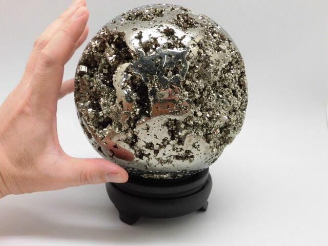 直径約15cm 6.9kg 【送料無料】【高品質】南米ペルー産特大パイライト丸玉